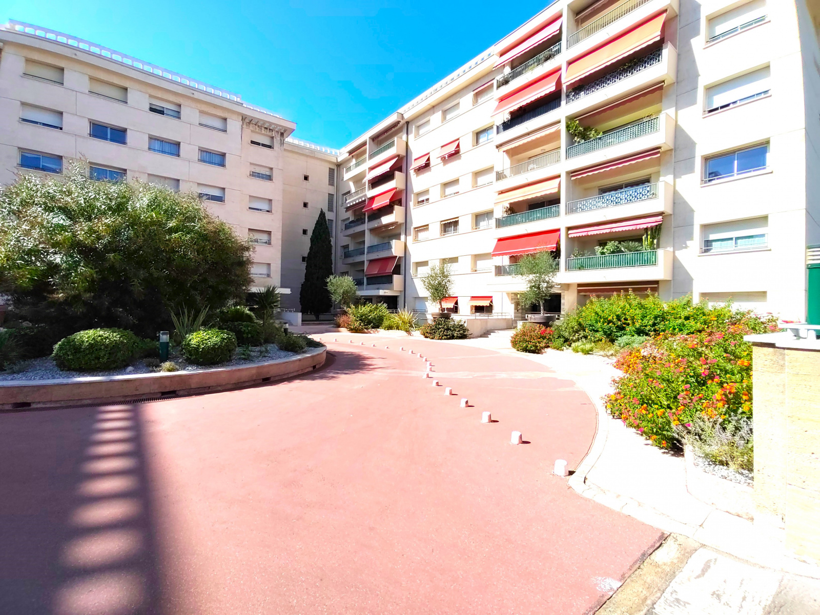 Vente Appartement 96m² 3 Pièces à Marseille (13008) - Immobiliere Bernard Helme